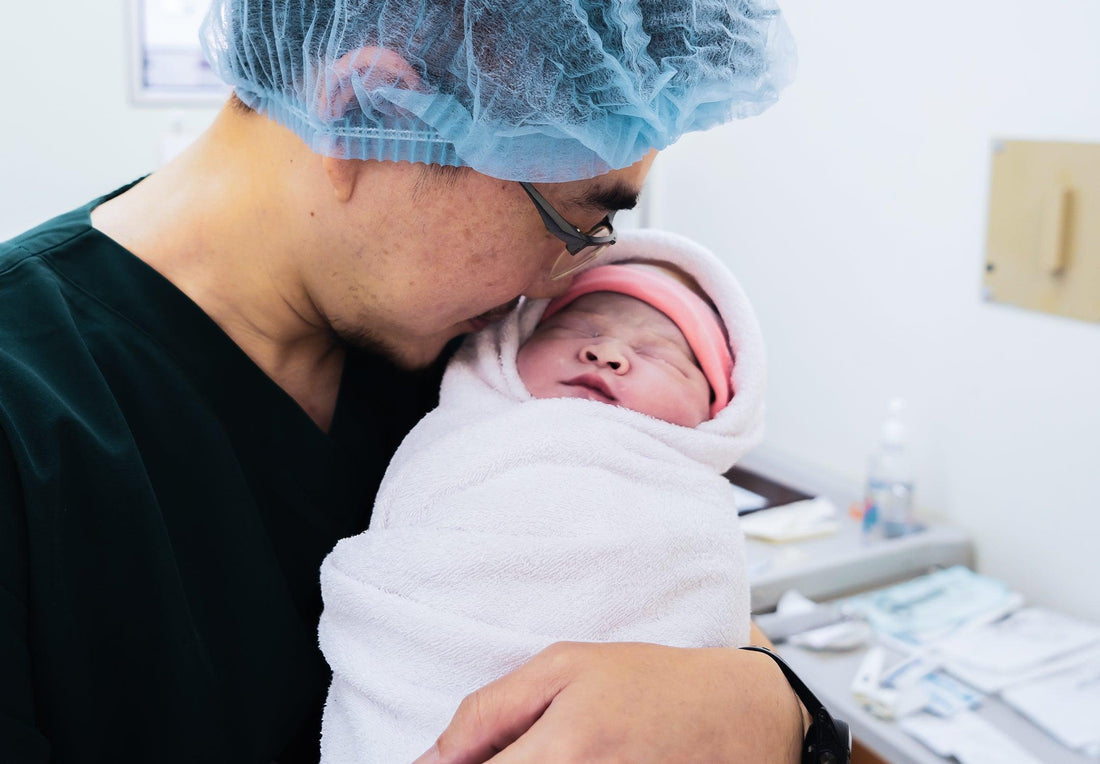 5 Ways to Help Your New Baby Bond with Dad - Tiny Traveler