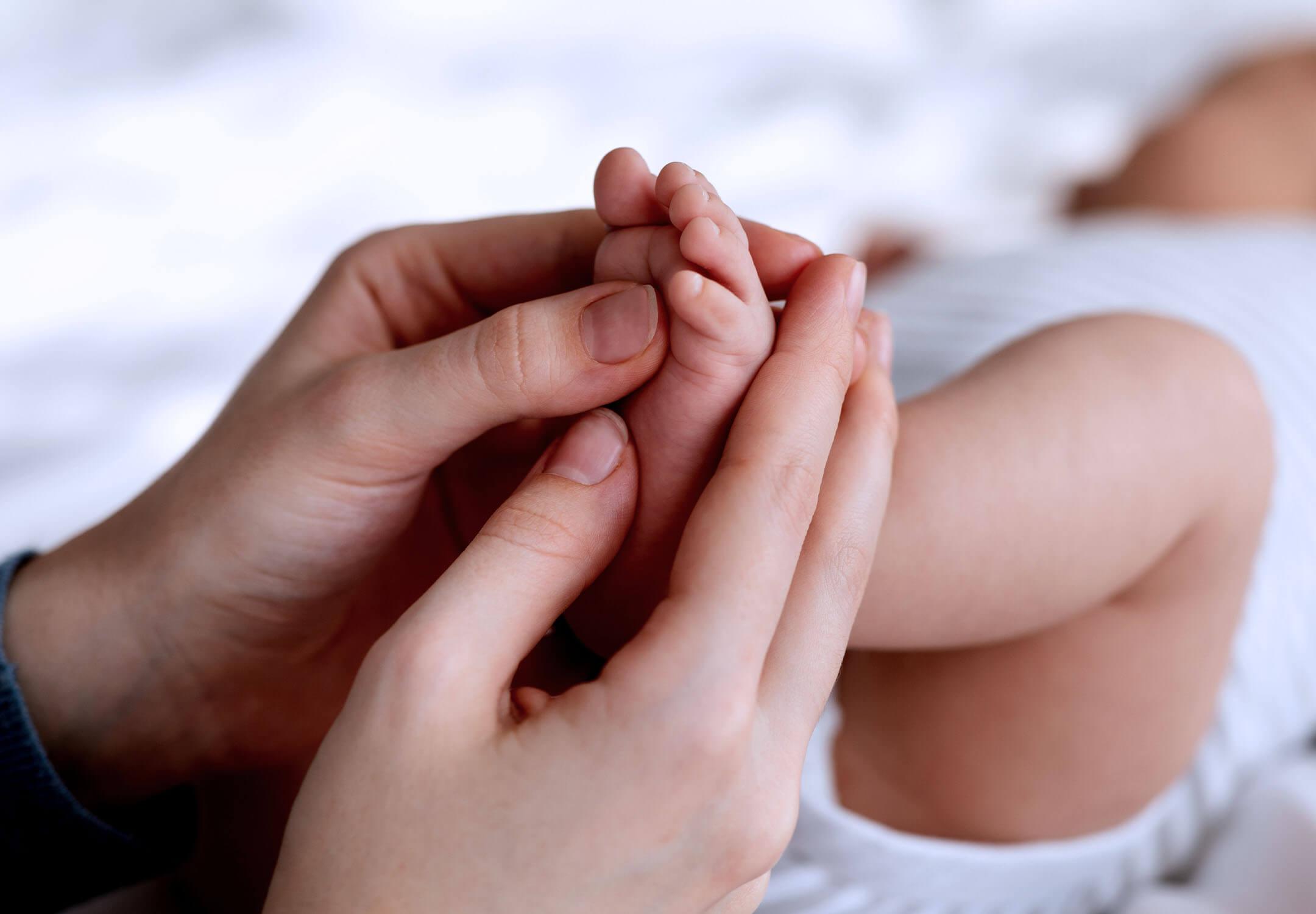 5 Benefits of infant massage - Tiny Traveler