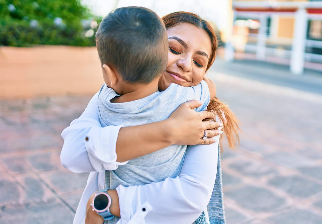 5 Tips to Help Your Kids Overcome Separation Anxiety When Starting Preschool - Tiny Traveler
